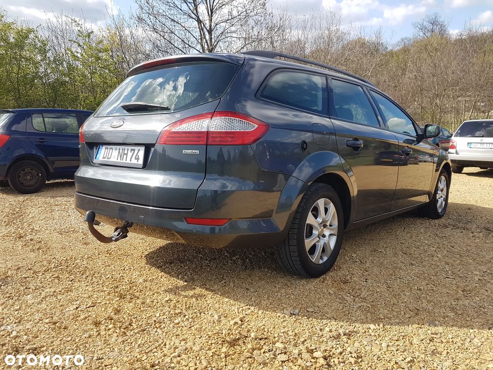 Ford Mondeo 2.0 Ambiente - 3