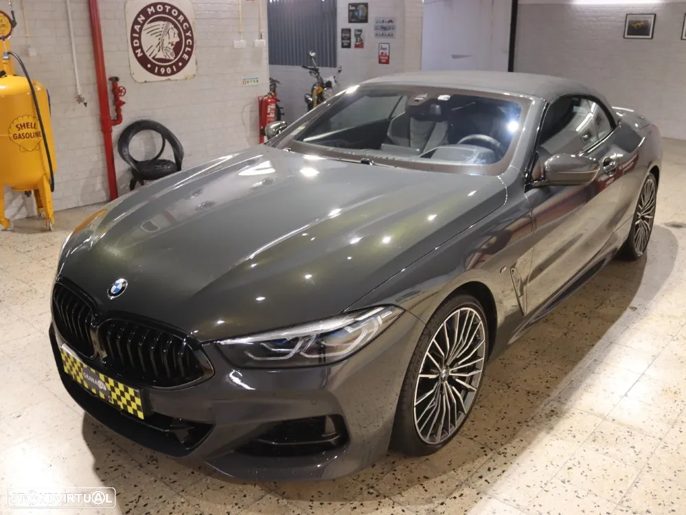 BMW M850i xDrive - 41