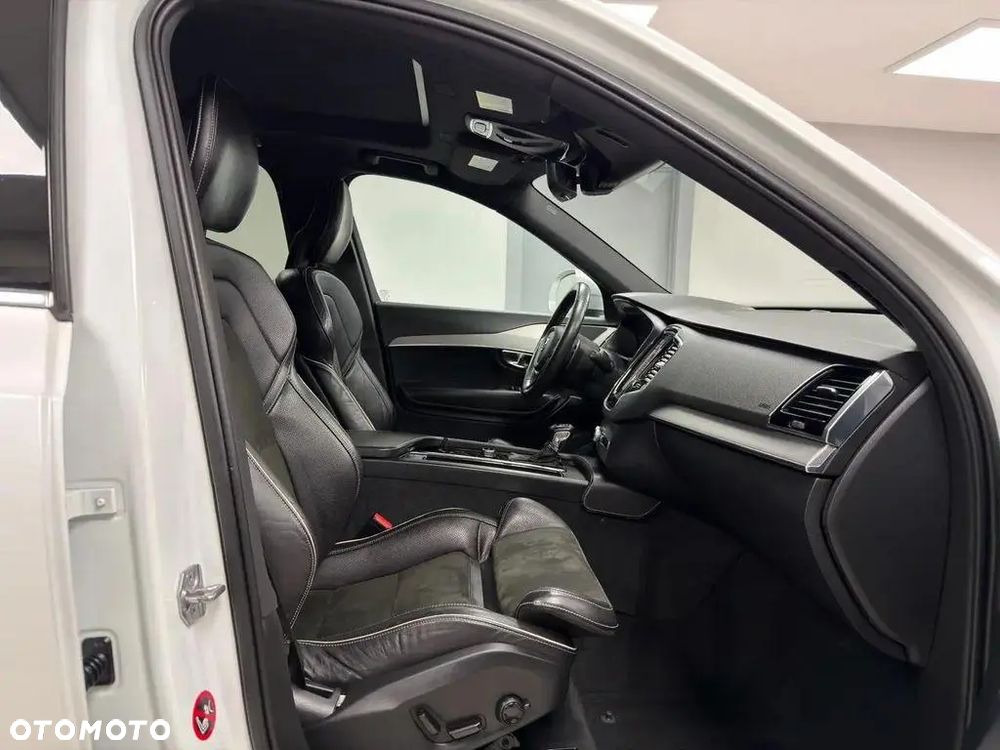 Volvo XC 90 - 12