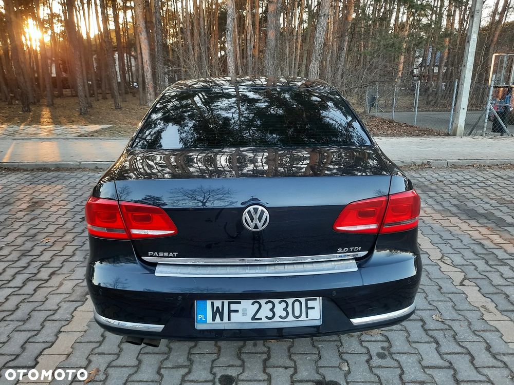 Volkswagen Passat 2.0 TDI DPF Highline - 4