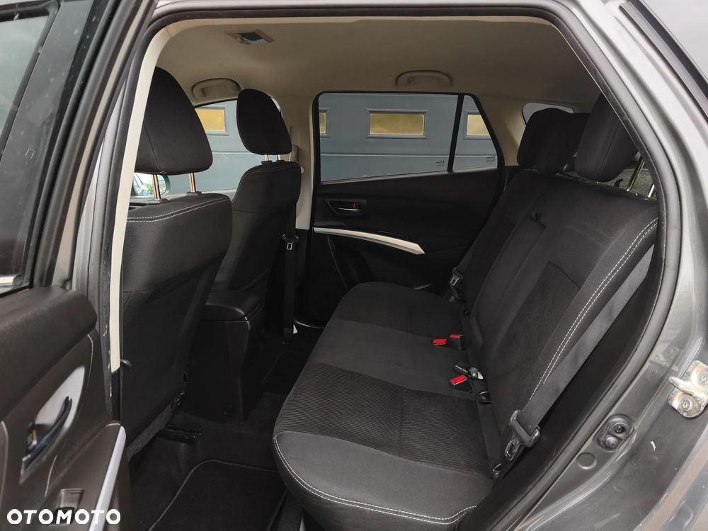 Suzuki SX4 S-Cross 1.0 T Premium - 8