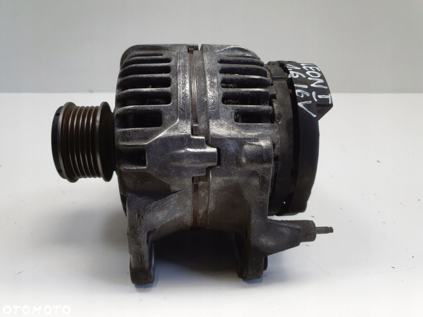 VW Golf IV Seat Leon I 1.9 TDI ALTERNATOR 038903023K 70A - 6
