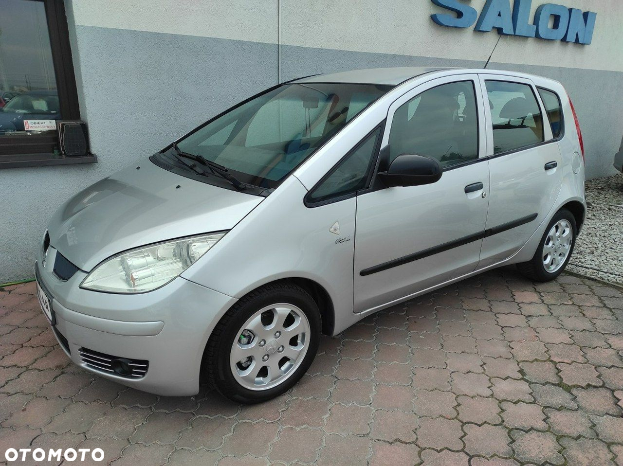 Mitsubishi Colt - 2