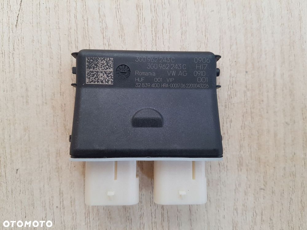 vw passat b8 nowy oe sterownik moduł otwierania klapy 3g0962243c - 1