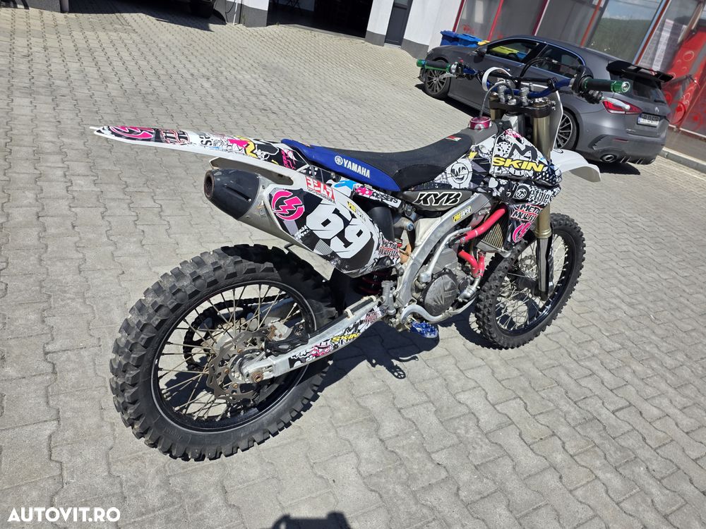 Yamaha YZF - 3