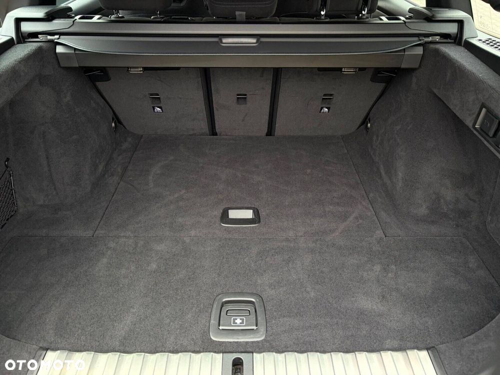 BMW Seria 3 330i xDrive M Sport sport - 30