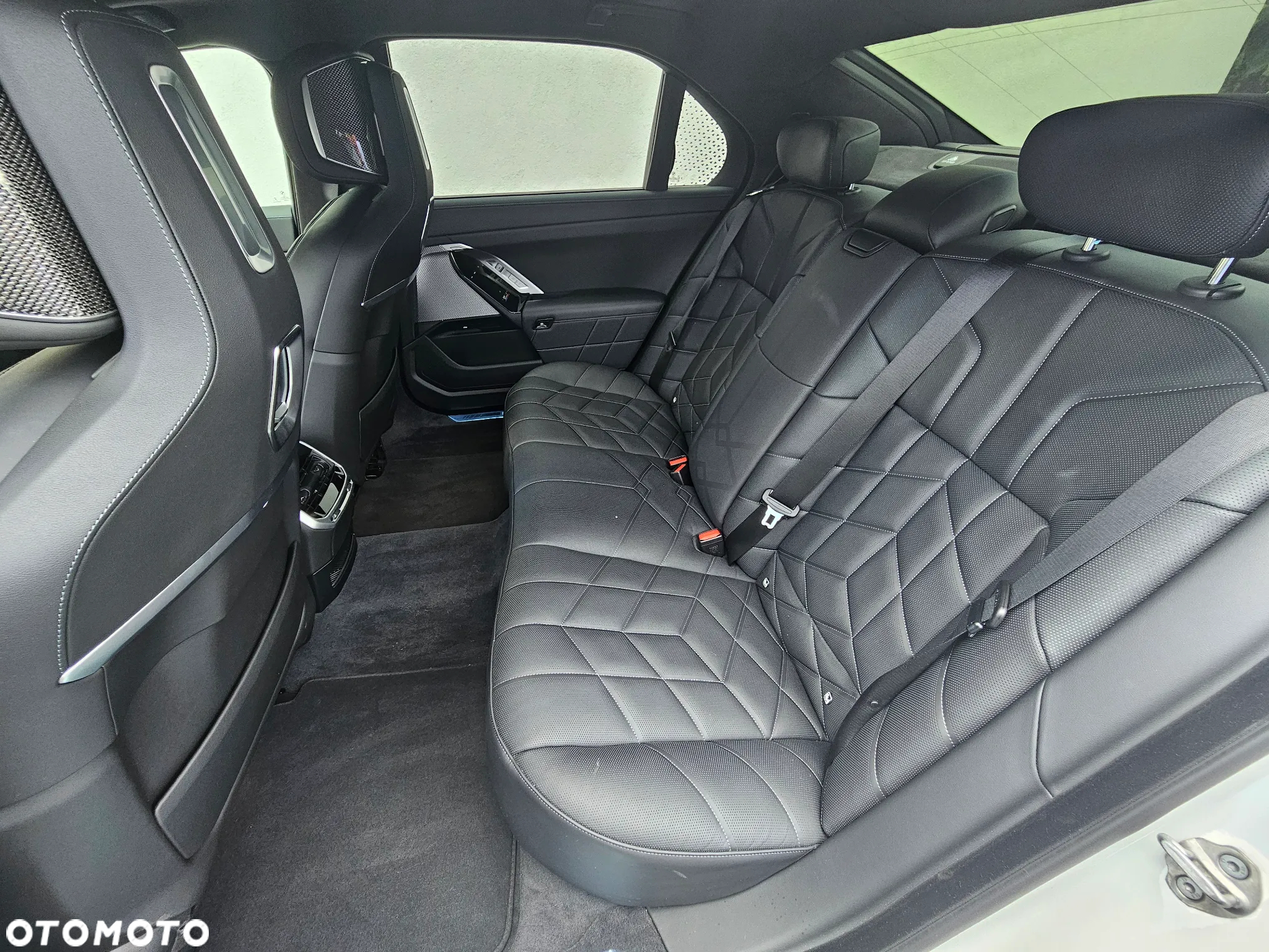 BMW Seria 7 - 12
