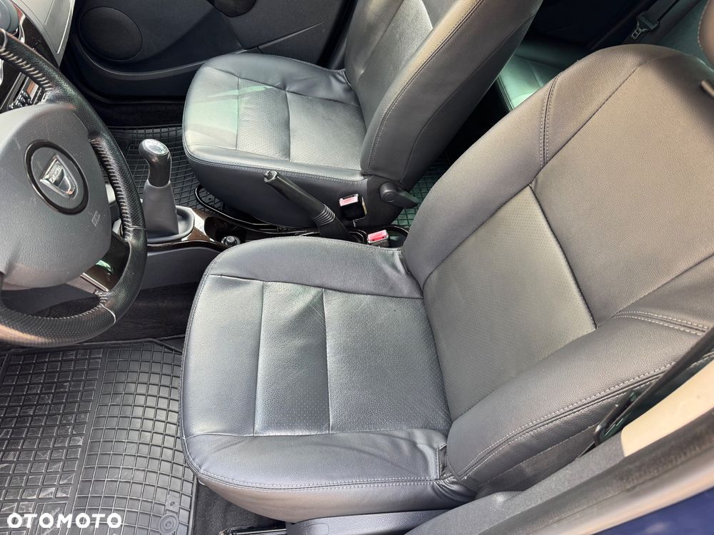 Dacia Duster 1.6 16V 4x2 - 22
