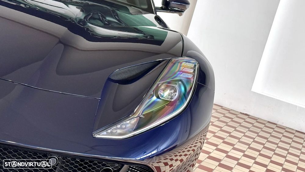 Ferrari 812 Superfast 6.5 V12 - 10