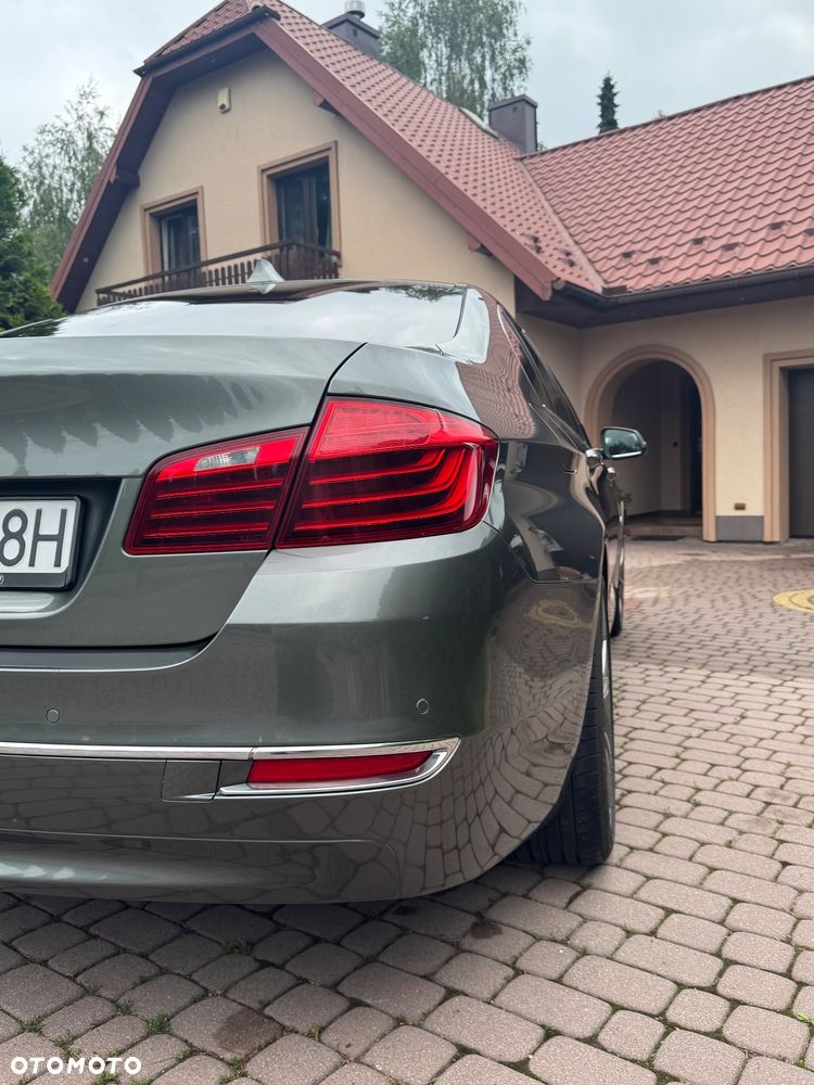 BMW Seria 5 525d Luxury Line - 7
