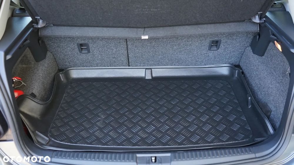 Volkswagen Polo 1.4 16V Comfortline - 35
