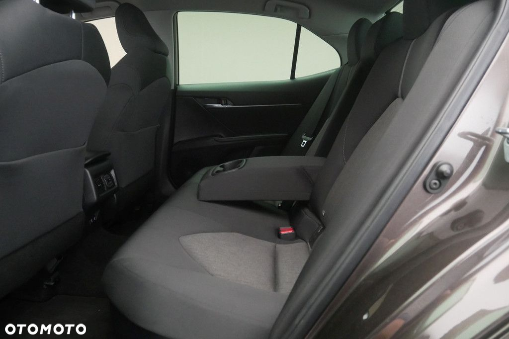 Toyota Camry - 15