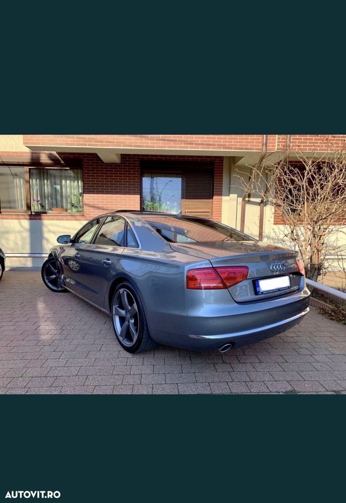 Audi A8 - 12