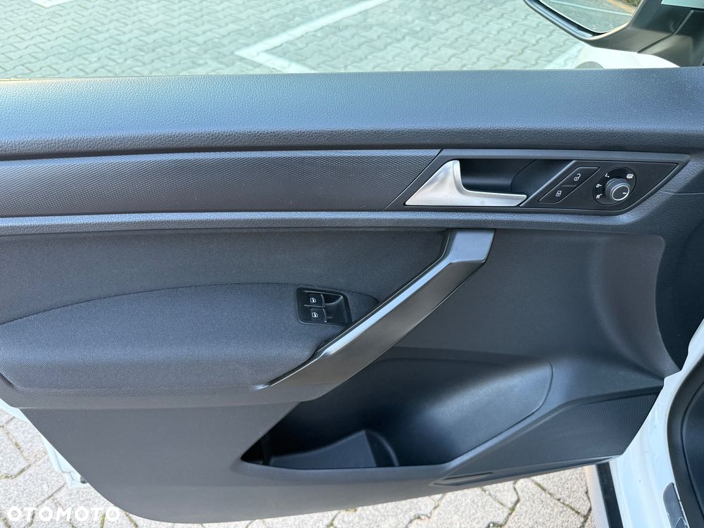 Volkswagen Caddy 2.0 TDI Alltrack DSG - 13