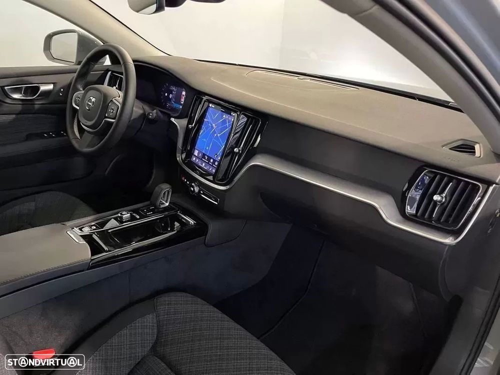 Volvo V60 2.0 T6 AWD TE Essential - 15