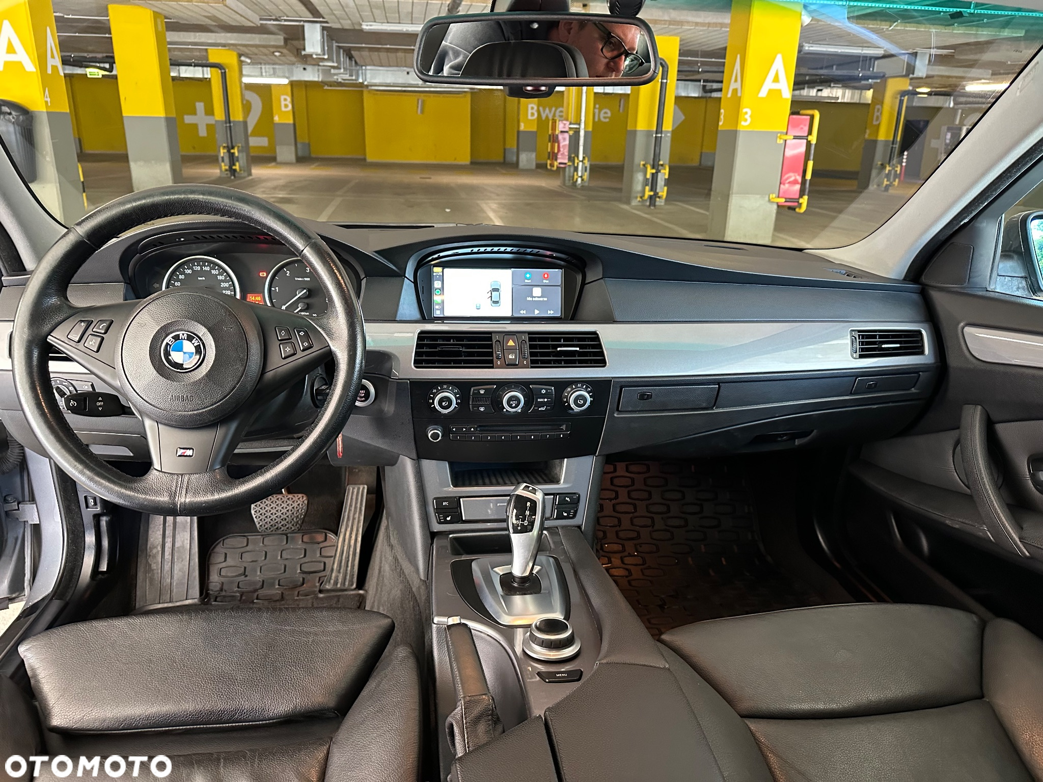 BMW Seria 5 530d xDrive Touring - 10