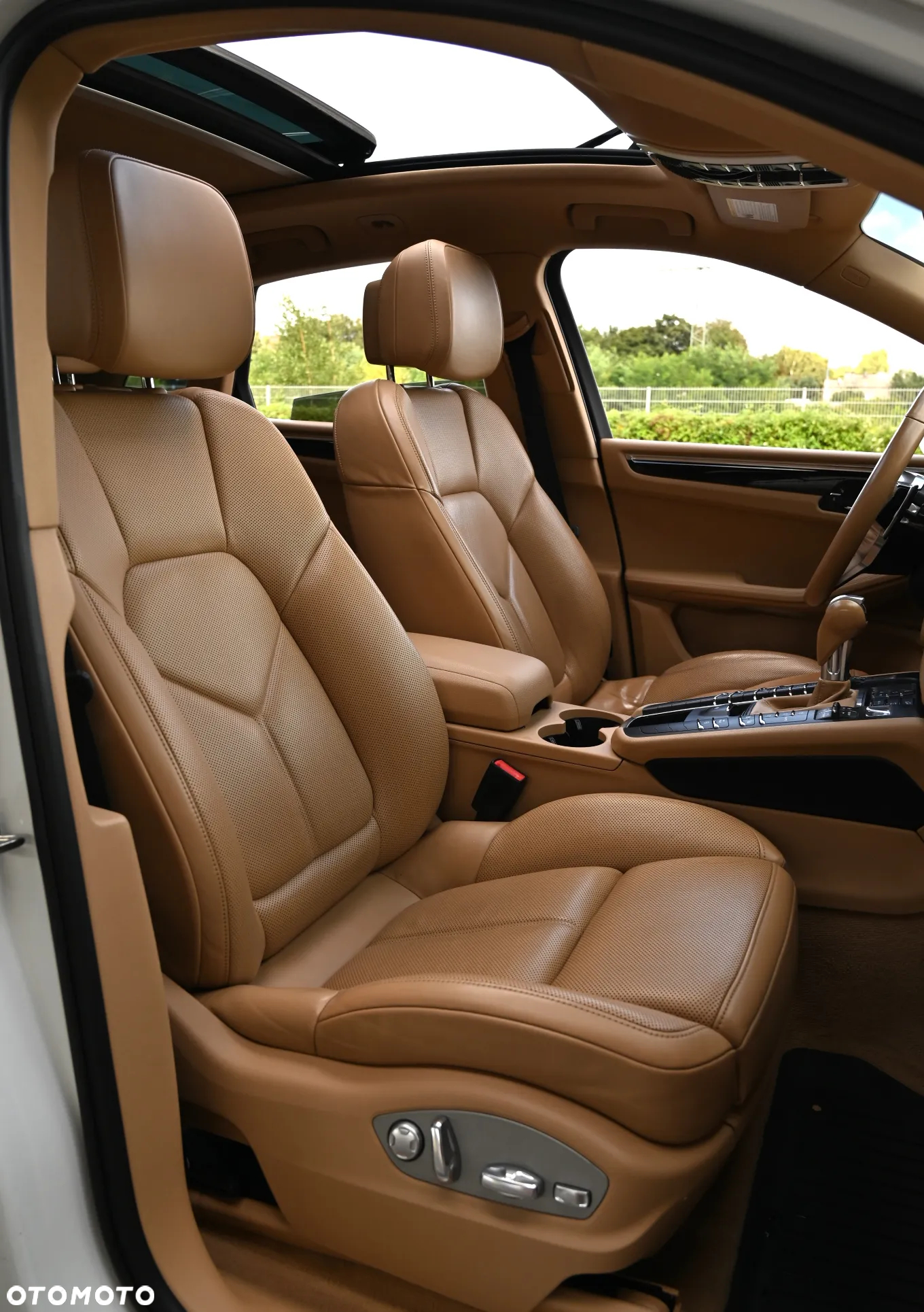 Porsche Macan - 35