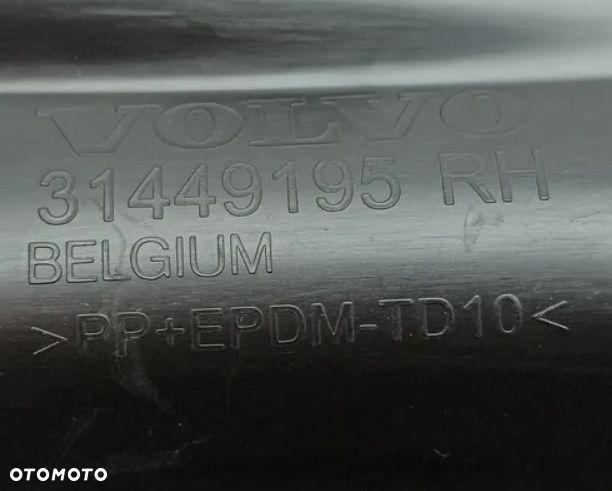 VOLVO V90CC prawa atrapa halogenu kratka zderzak przod OE 31449195 - 2