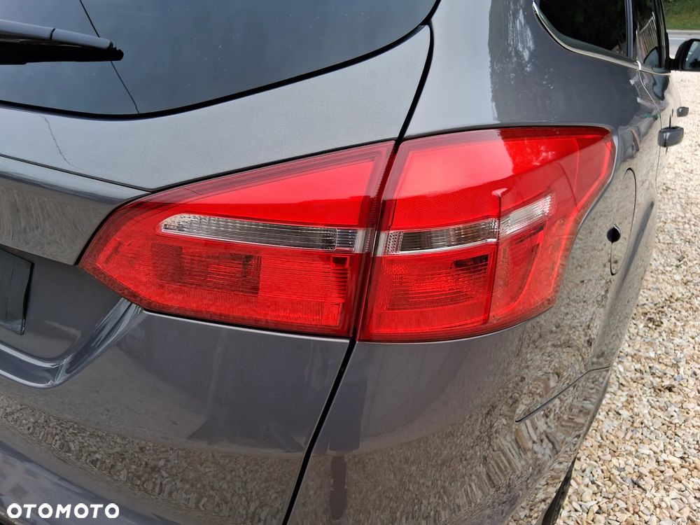Ford Focus 2.0 TDCi DPF Titanium - 19
