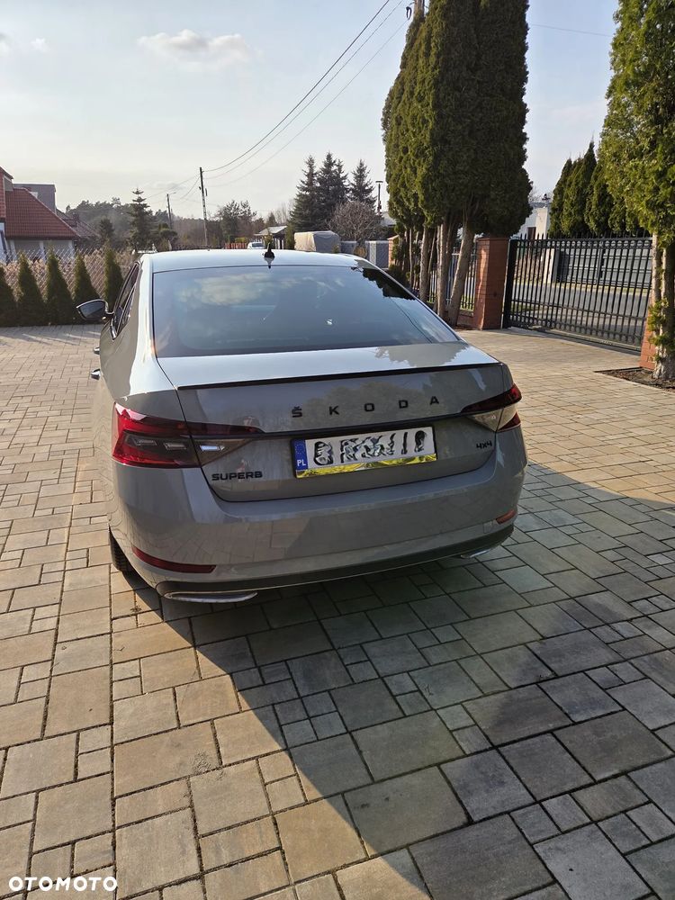 Skoda Superb 2.0 TDI SCR 4x4 Sportline DSG - 11