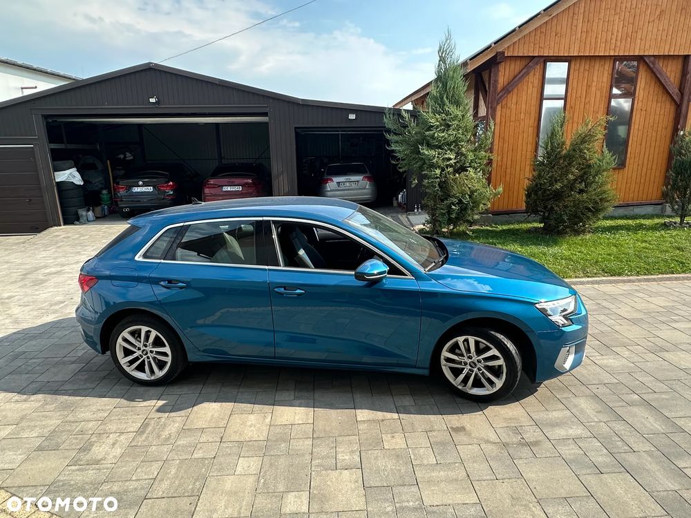 Audi A3 Sportback 35 TFSI cylinder on demand S tronic design - 4