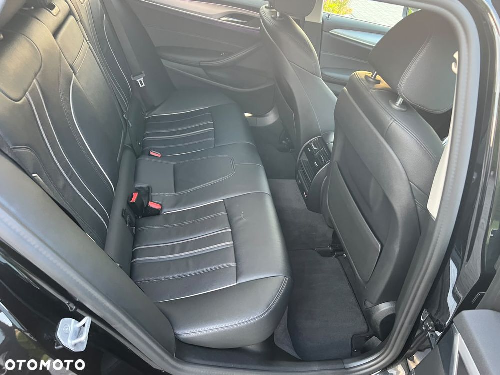 BMW Seria 5 520d Sport Line - 14