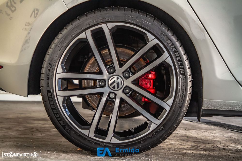 VW Golf 2.0 TDI GTD DSG - 18