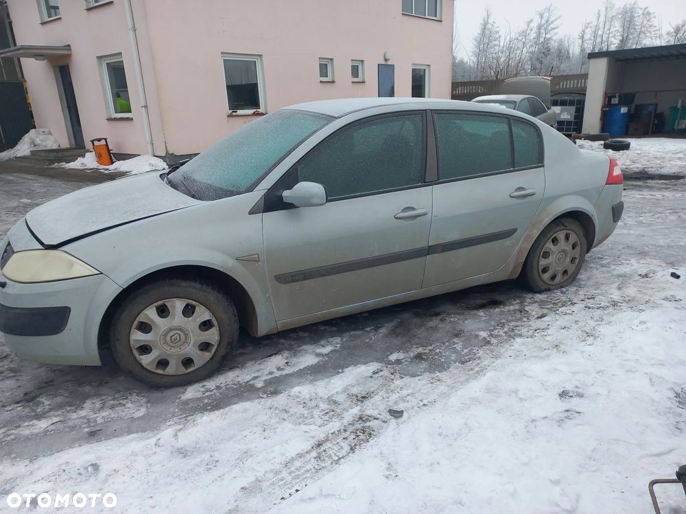 Renault Megane II sedan 1.6 16V 04r wszystkie części NV632 - 2