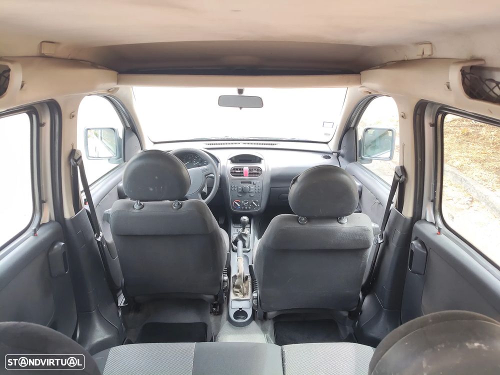 Opel Combo 1.3 CDTi - 10