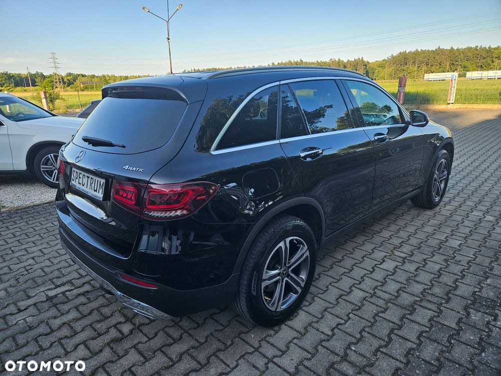 Mercedes-Benz GLC 300 e 4-Matic - 6