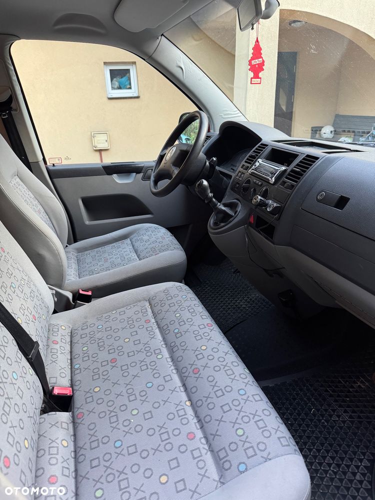 Volkswagen Transporter - 9