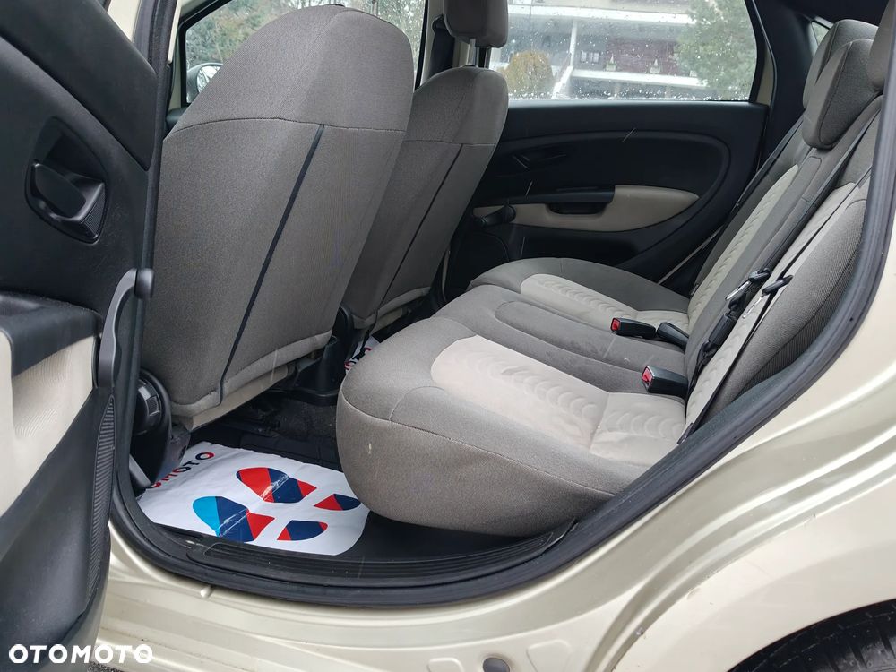 Fiat Linea 1.4 Active - 11