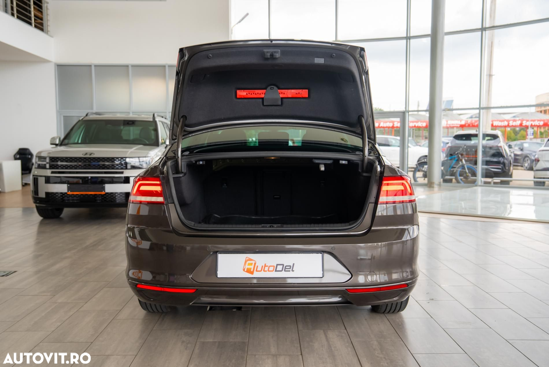 Volkswagen Passat - 13