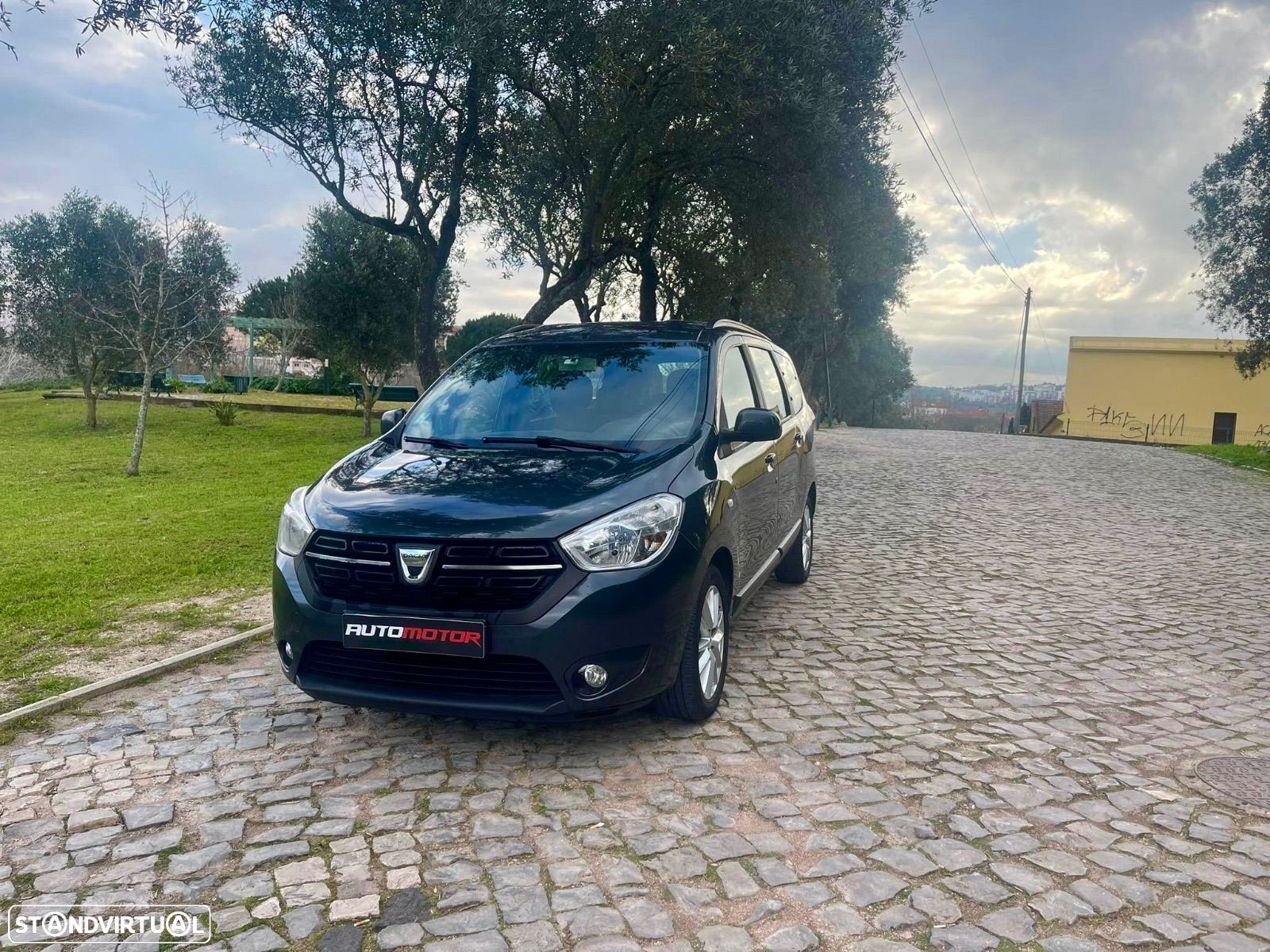 Dacia Lodgy 1.5 dCi Confort 7L - 2