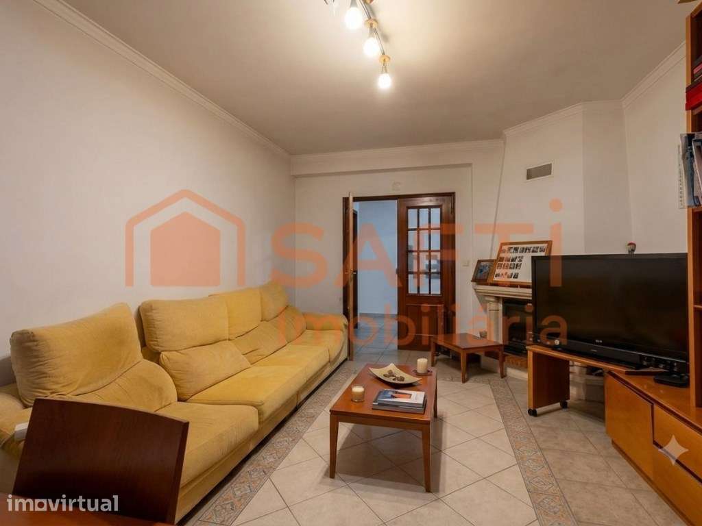 Fantástico T4 no Entroncamento a poucos passos da Estação - Grande imagem: 4/18