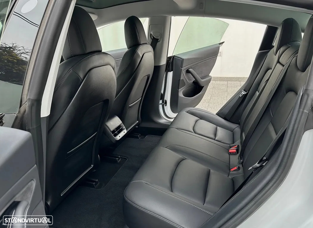 Tesla Model 3 Standard Range Plus RWD - 11