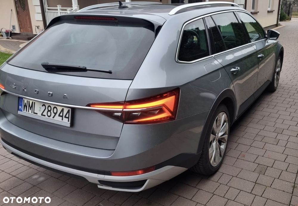 Skoda Superb 2.0 TDI 4x4 DSG Scout - 7