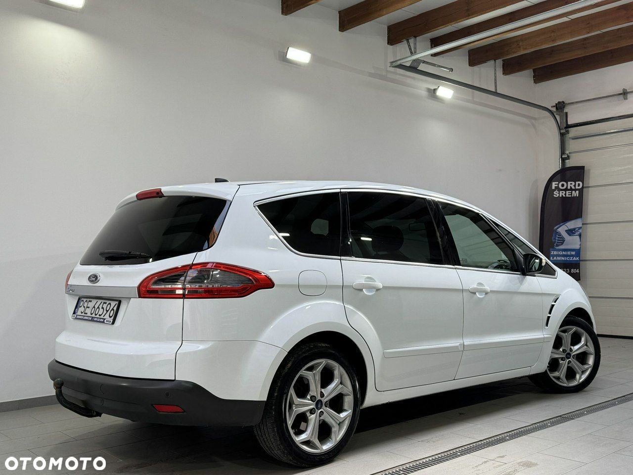 Ford S-Max - 8
