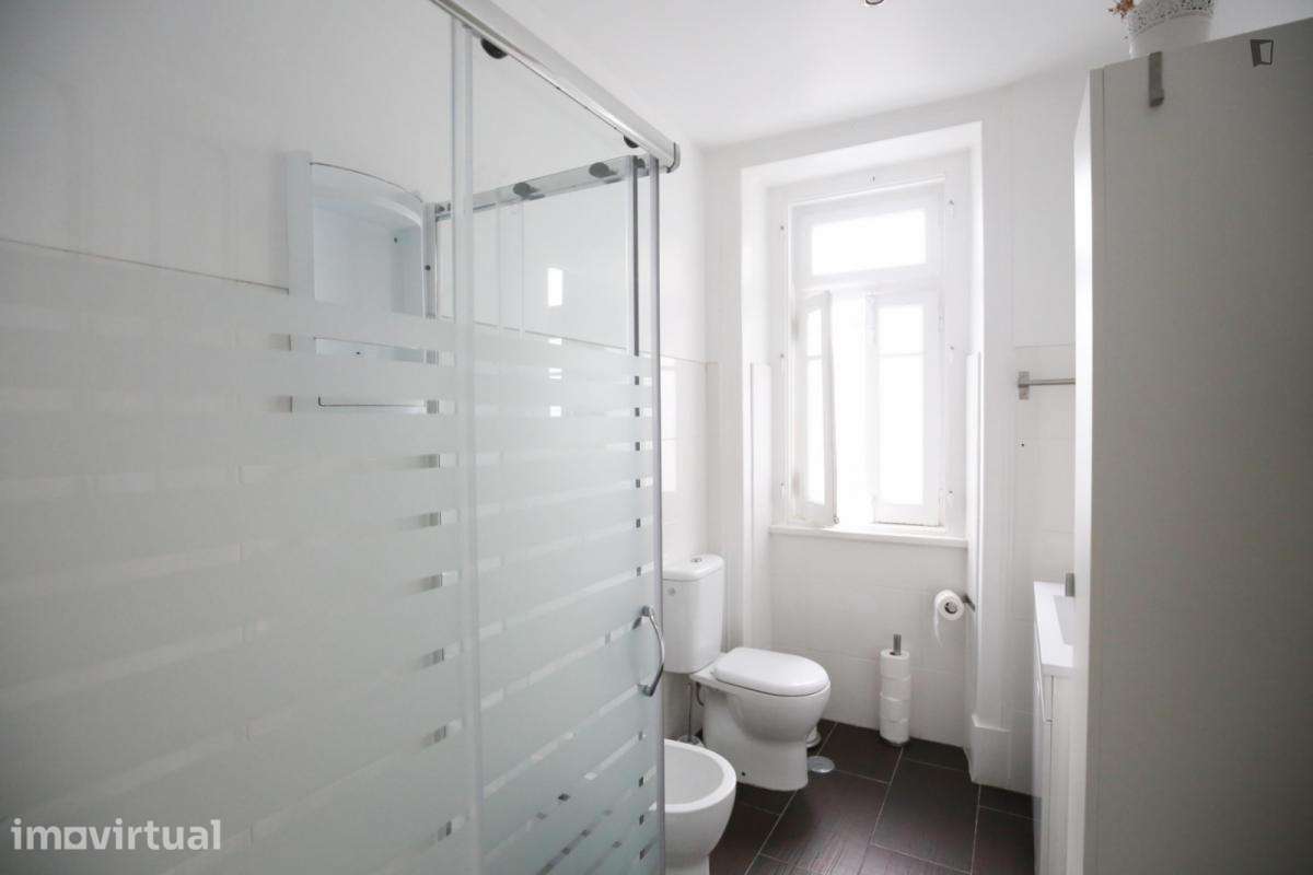 Quarto - localizado em Arroios Lisbon - Grande imagem: 3/37