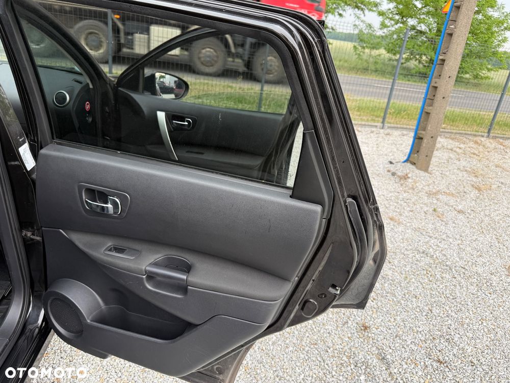 Nissan Qashqai+2 - 16