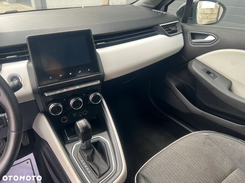 Renault Clio 1.6 E-TECH Techno - 28