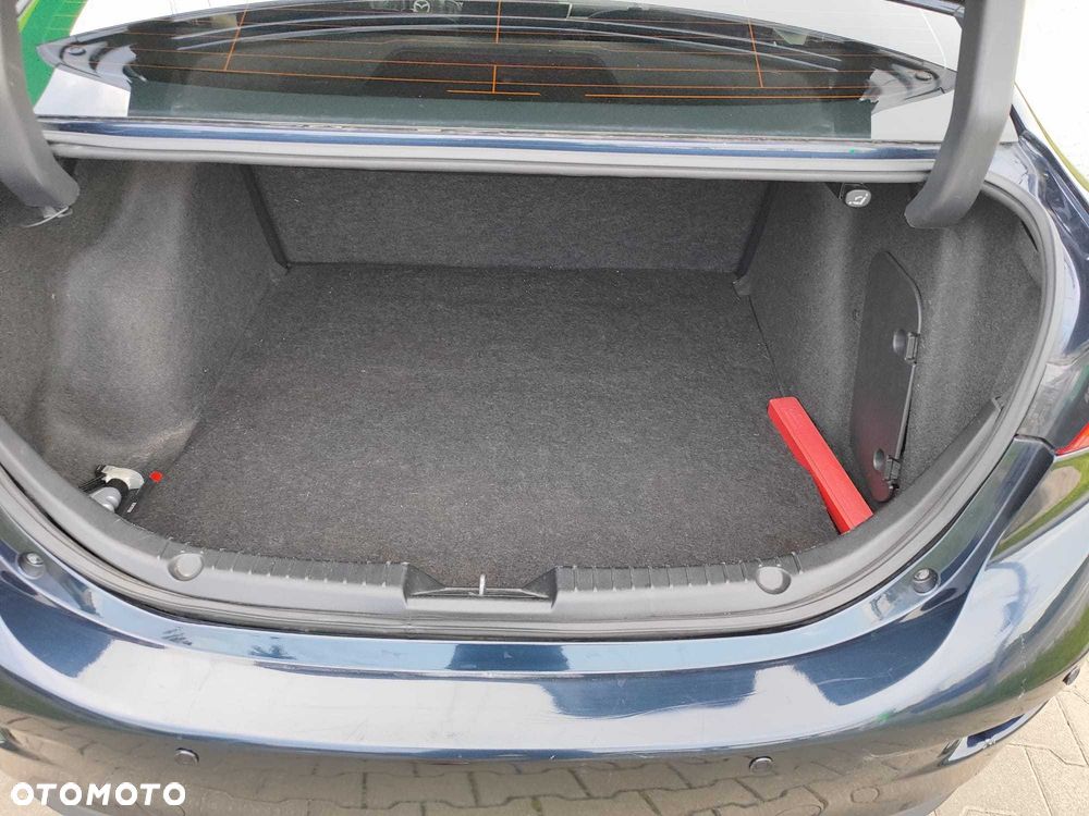 Mazda 3 - 7