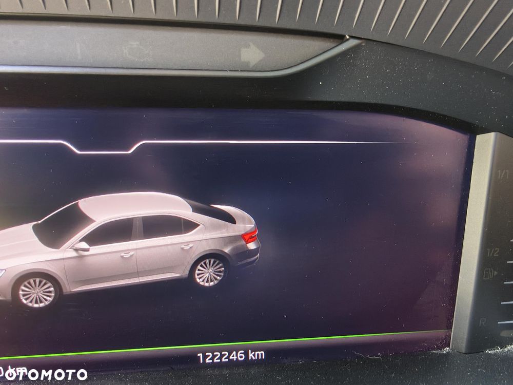 Skoda Superb 1.4 TSI Plug-In Hybrid L&K DSG - 19
