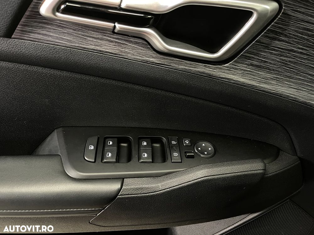 Kia Sportage 1.6 DSL MHEV 7DCT HP 4x2 Style - 20