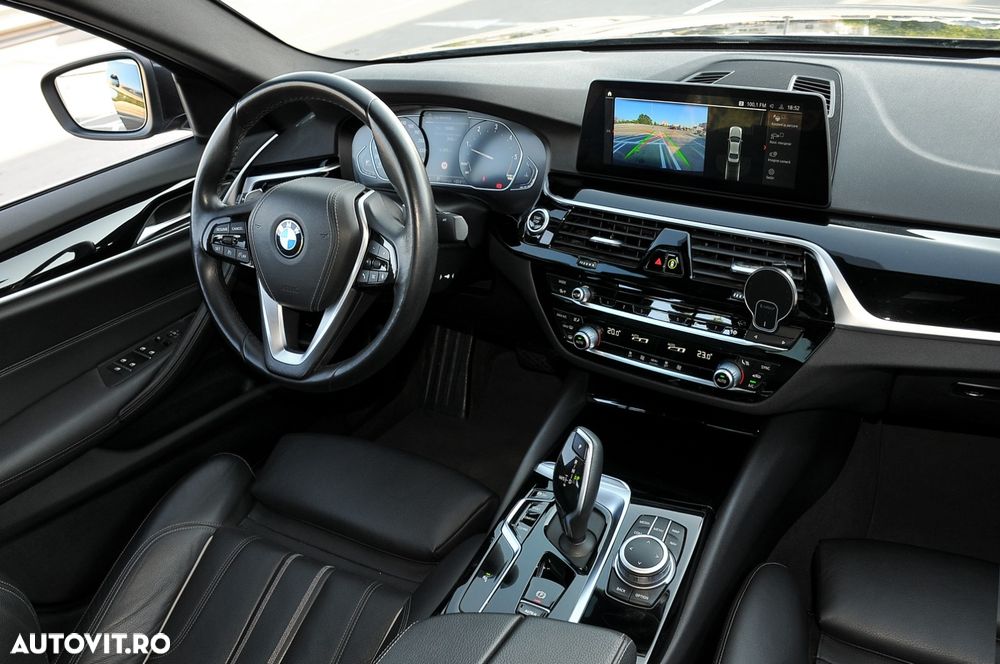 BMW Seria 5 520d AT MHEV - 12