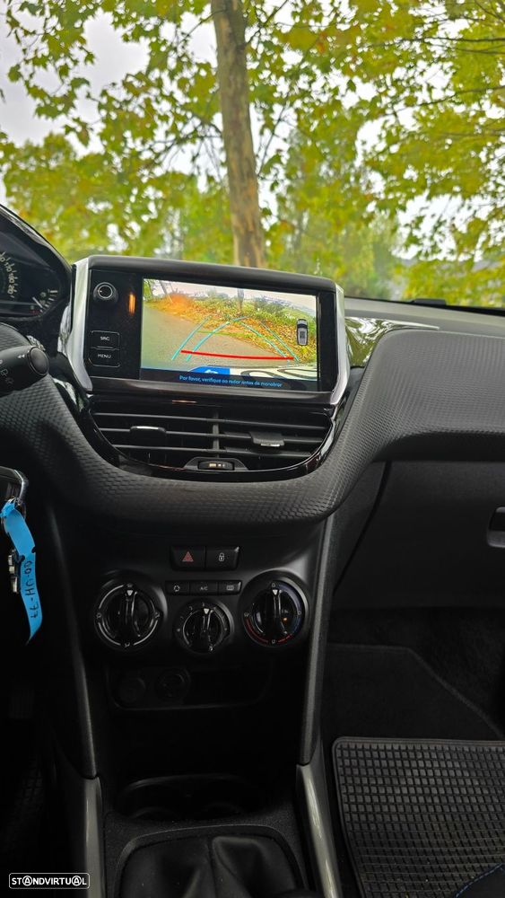 Peugeot 2008 1.2 PureTech Style - 46