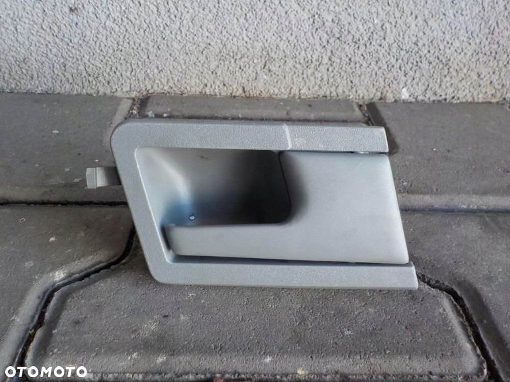 VW T4 KLAMKA WEWNĘTRZNA PRAWA DRZWI PRAWYCH ORYGINAŁ - 1