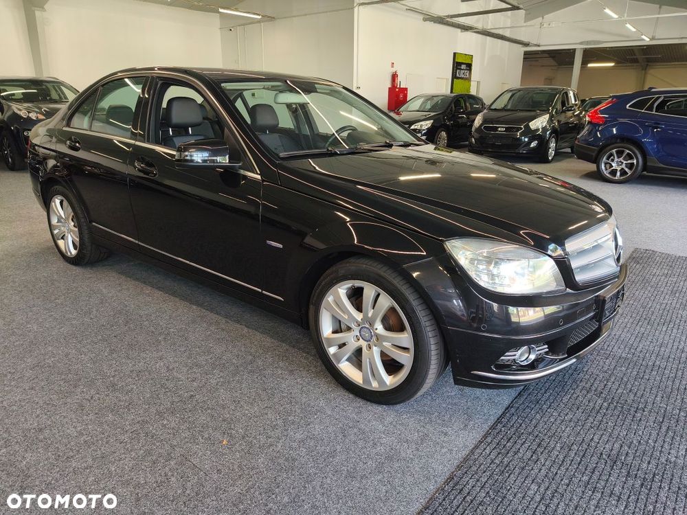 Mercedes-Benz Klasa C 200 CDI BlueEff Avantgarde - 3
