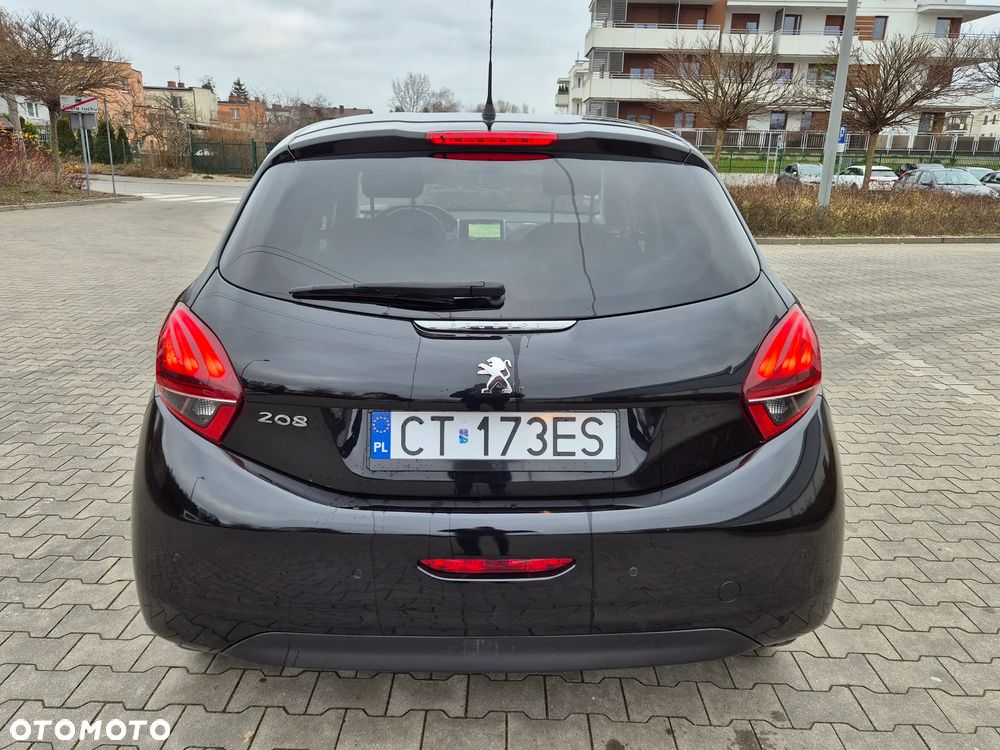 Peugeot 208 - 6
