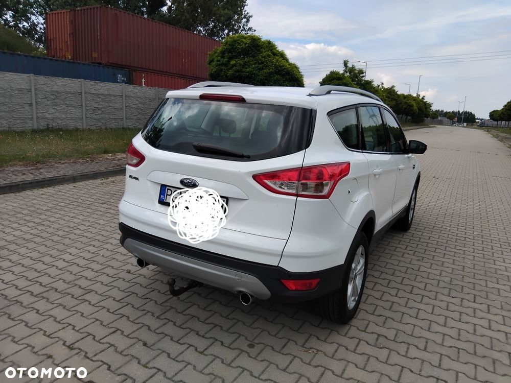 Ford Kuga - 4